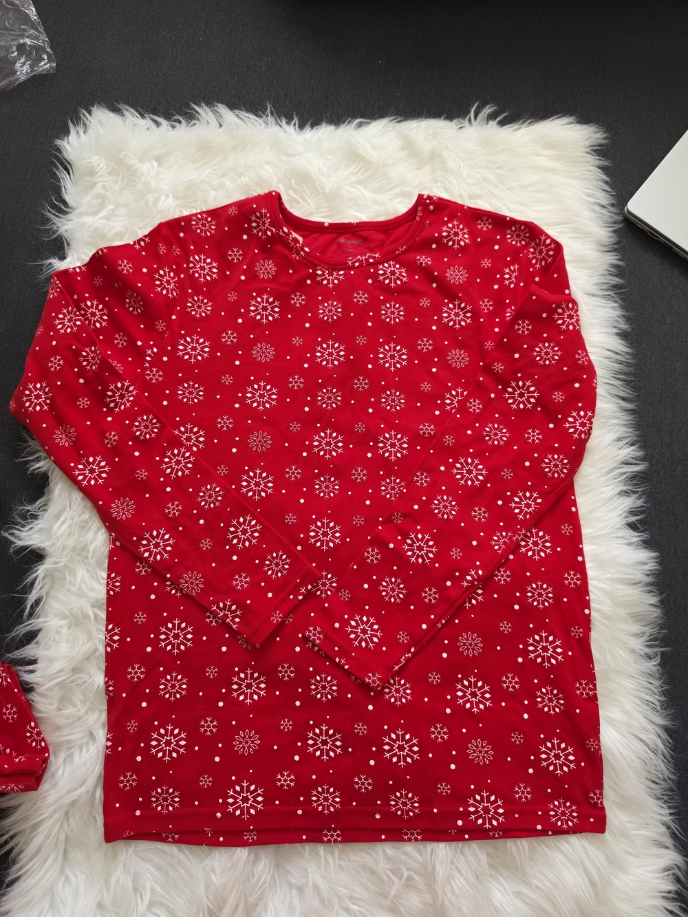 Red Snowflake Two-Piece Pajama Set - Picture 2 of 6